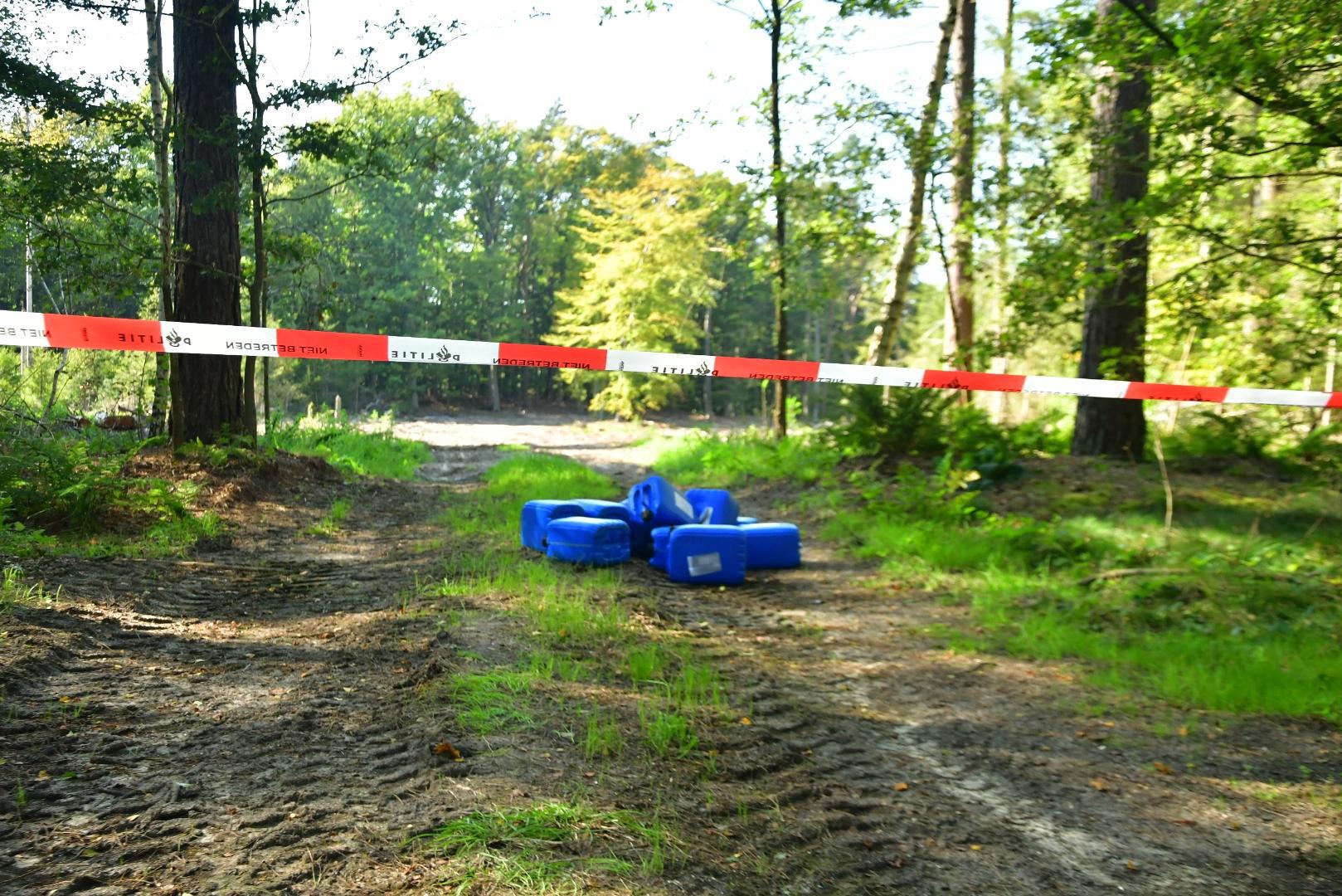 De zaterdag van de gedumpte blauwe jerrycans in Limburg: ‘Gevaarlijke stof mogelijk gerelateerd aan 